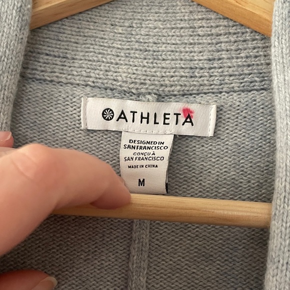 Athleta Ombre Spirit Wool Cashmere Wrap in Blue Star/Chrome Blue Size Medium - Picture 4 of 13